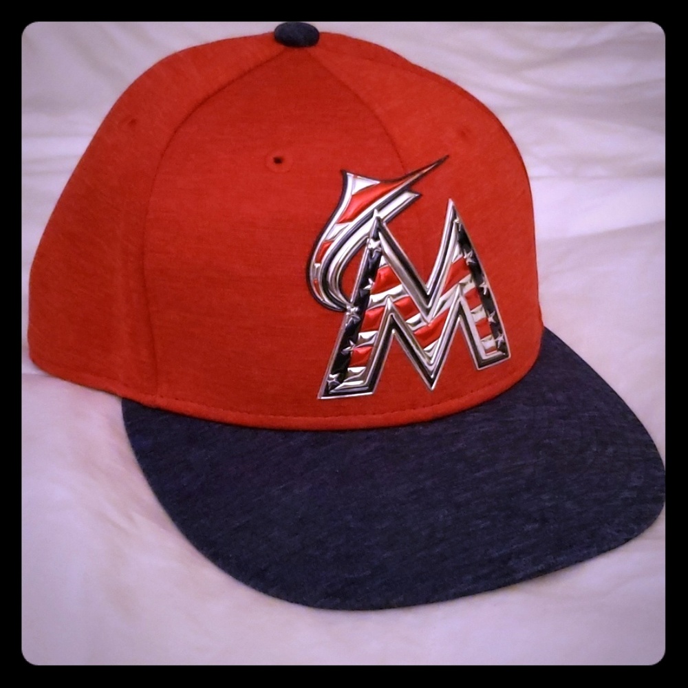 Marlin's fitted limited edition  Never worn *MINT*
